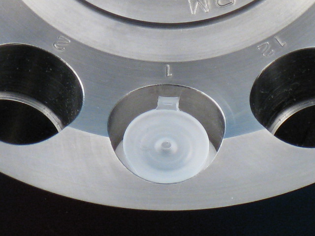Bild 4: Adapter für 1 Beckman Polyallomer 'Microfuge' Röhrchen 1,5 ml (#11077) verkleinern ...