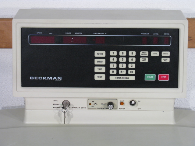 Bild 2: High-Speed Kühlzentrifuge Beckman J2-ME (#3022) vergrößern ...